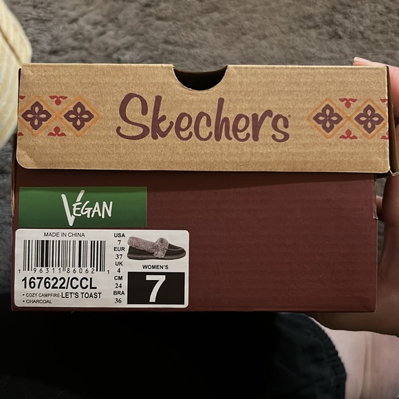 NWT🦊Fur Sweet Soft & Warm Slippers Women Sz-7(6.5) Inside or Out, So Comfortable - Picture 13 of 16